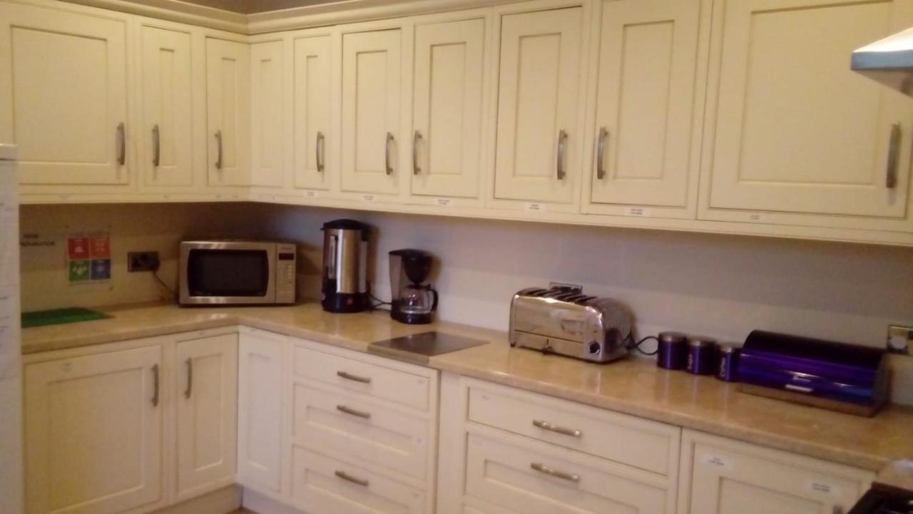 Upholland Carer 4 You Residential Home מראה חיצוני תמונה